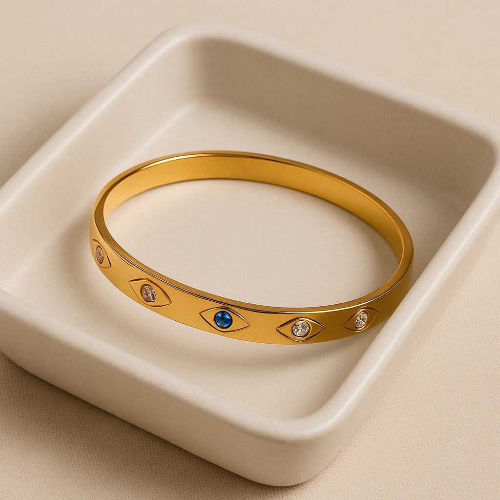 18k Allure Handcuff
