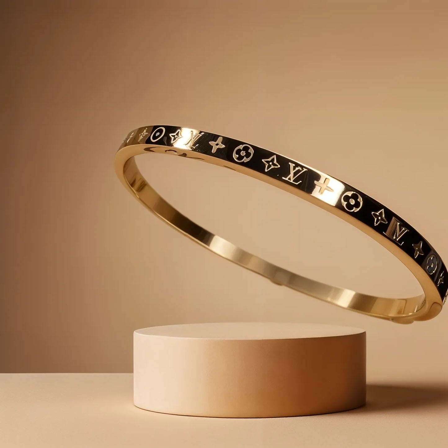 LV Bangle